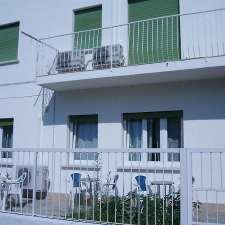 Appartamenti Condominio Daniele Grado Kamer foto